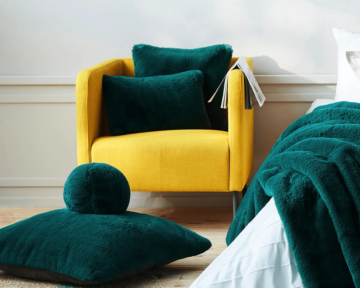 Alpine Green Faux Fur Snowball by Evelyne Prélonge