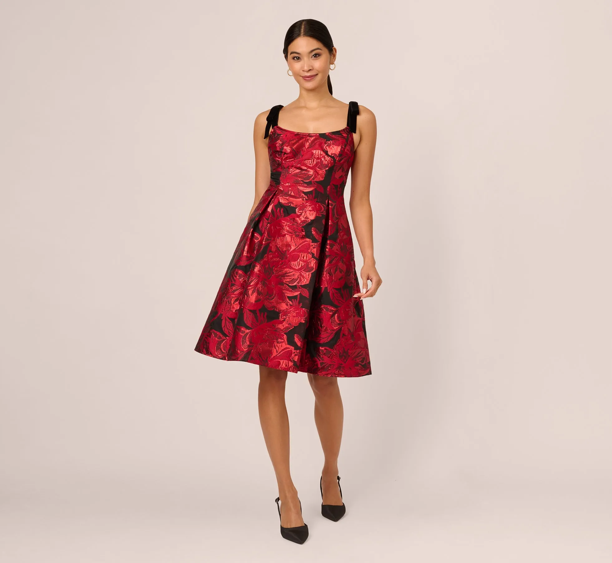 Bow Jacquard Short Dress In Black Red