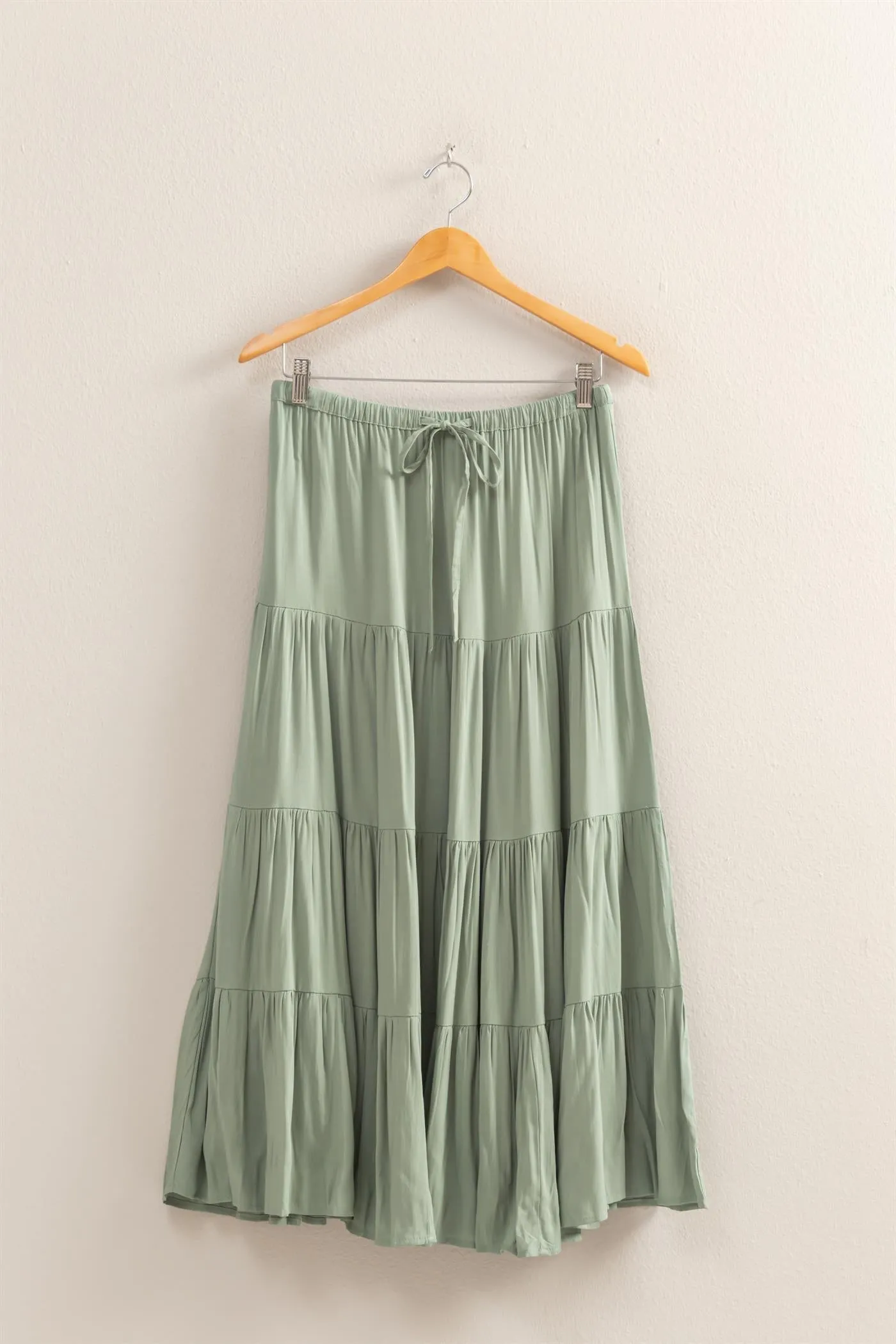 DZ25C894-High Waist Tiered Maxi Skirt