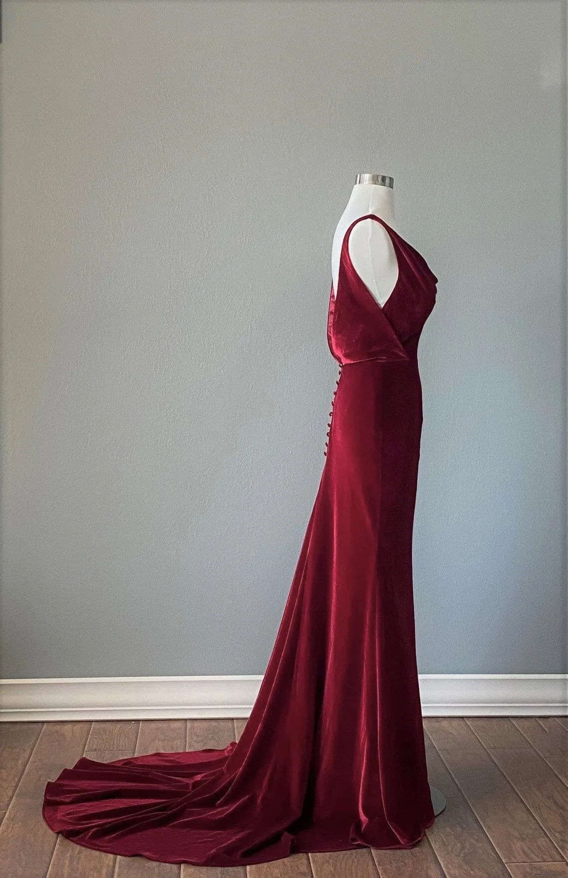 Fitted Burgundy Velvet Evening Dress